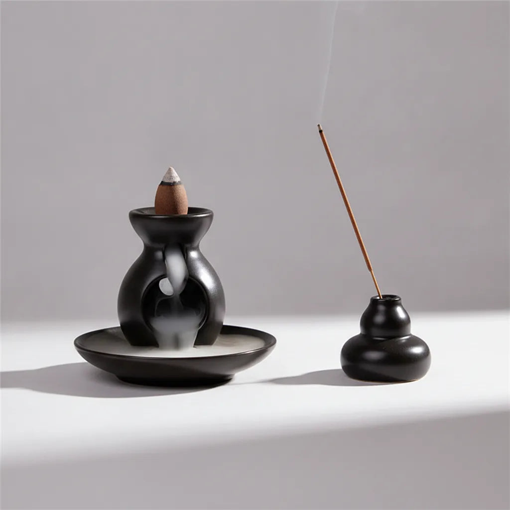 Brûleur d'encens cascade en céramique noire